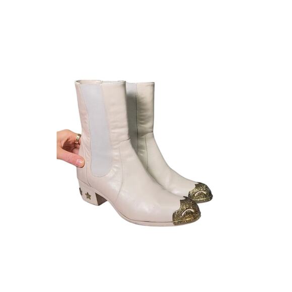 Chanel Paris-Dallas Beige Leather Ankle Boots - Size 37 - Picture 1 of 16